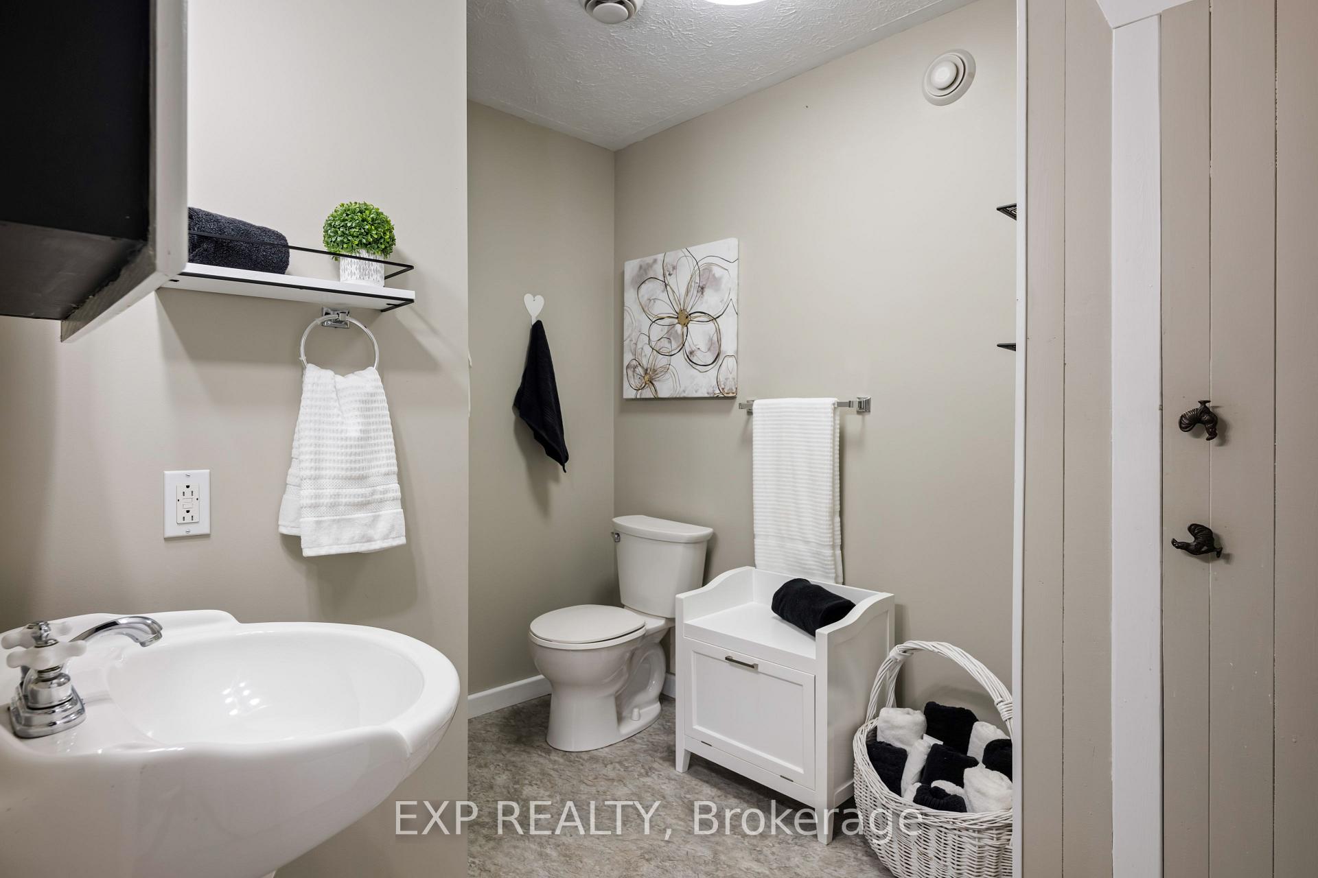 Photo 34 of 10 James Street, Minto — HOMEH