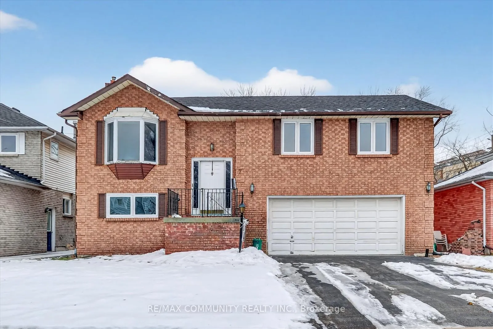 Front of 7 Eastwood Avenue N