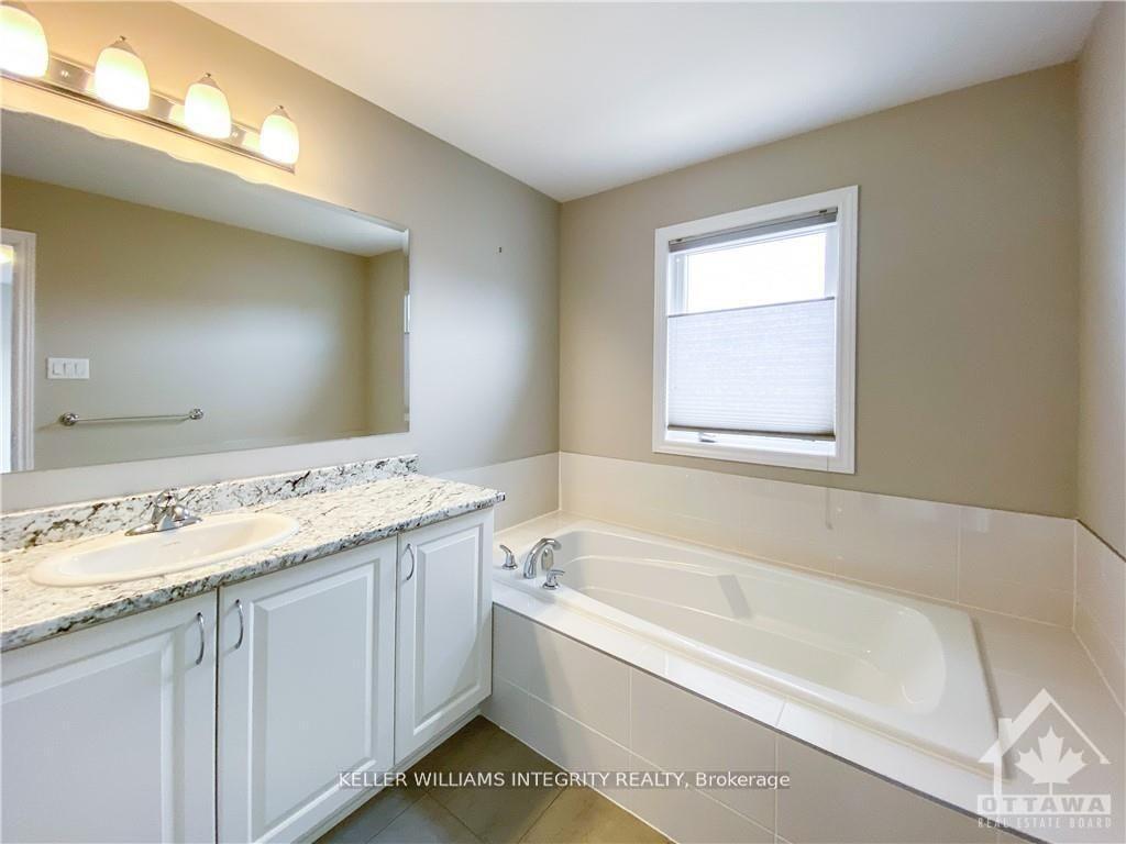 Photo 18 of 101 Westover Crescent, Ottawa, Kanata - Kanata Lakes/Heritage Hills — HOMEH
