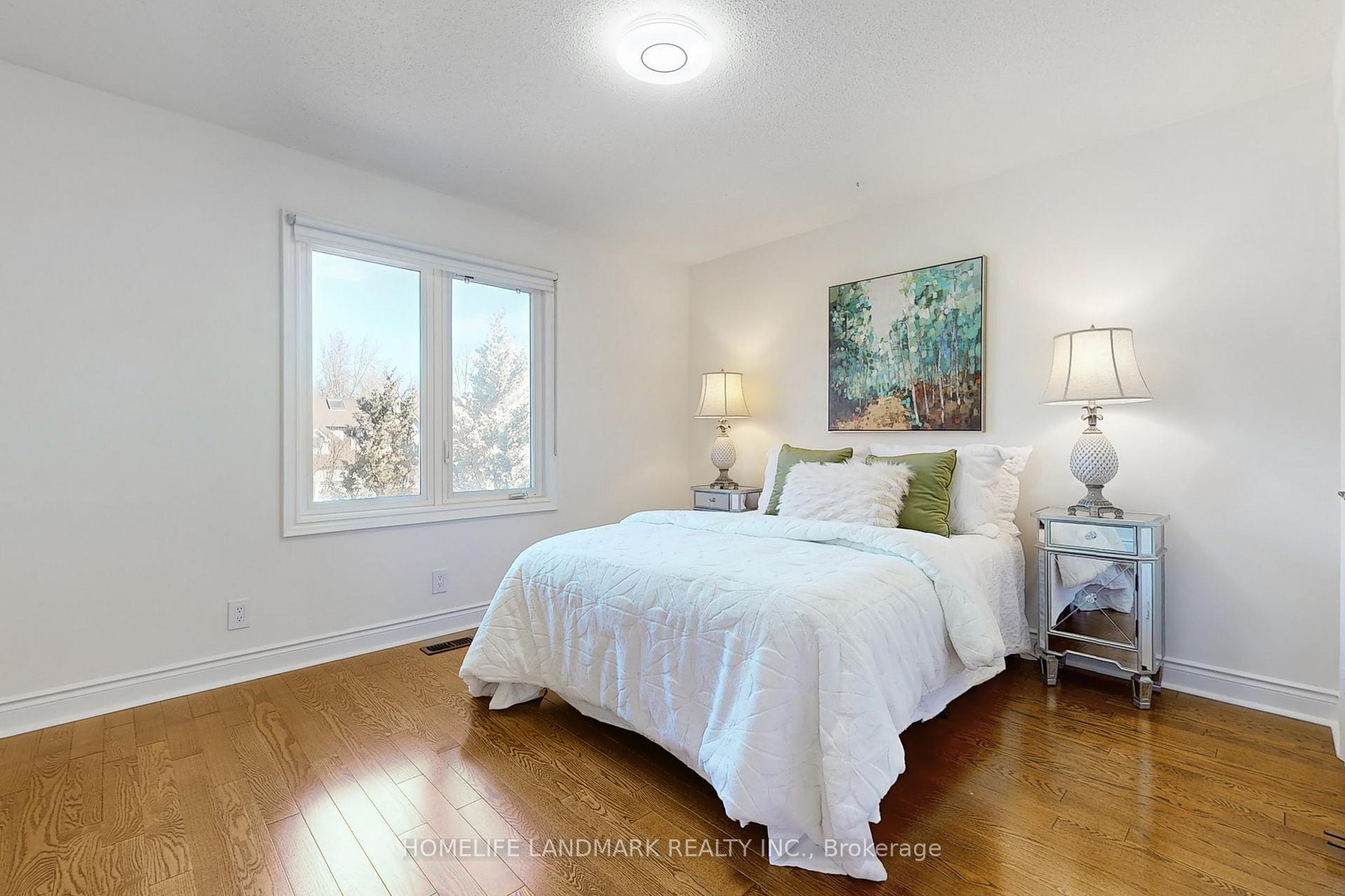 Photo 13 of 43 Pennock Crescent, Markham, Unionville — HOMEH