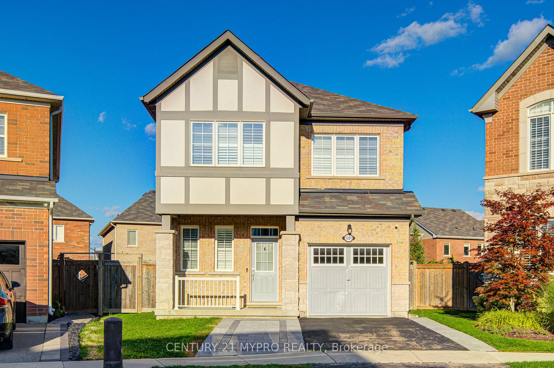 Front of 1391 Whitney Terrace