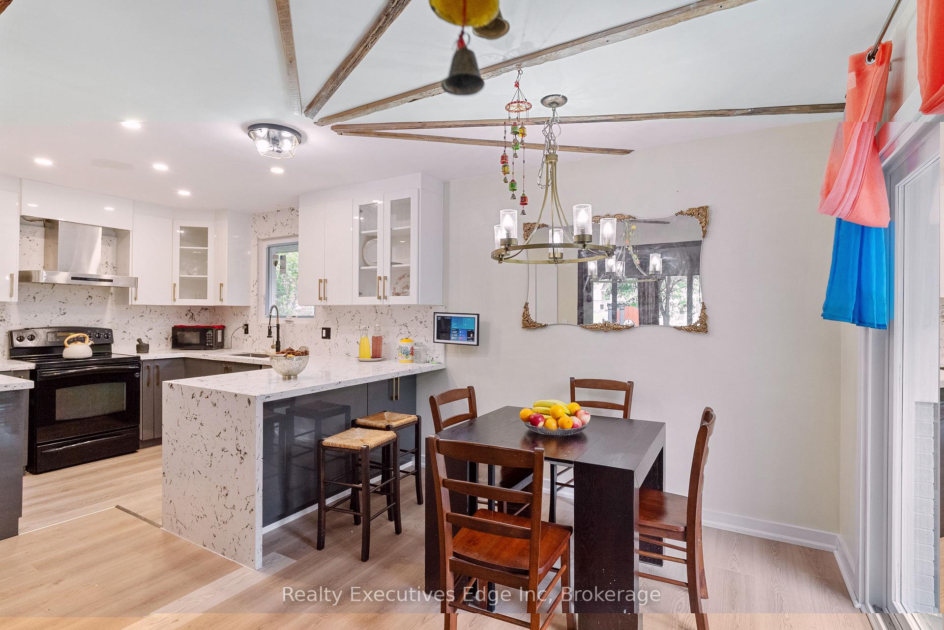 Photo 7 of 309 Southill Drive, Kitchener — HOMEH