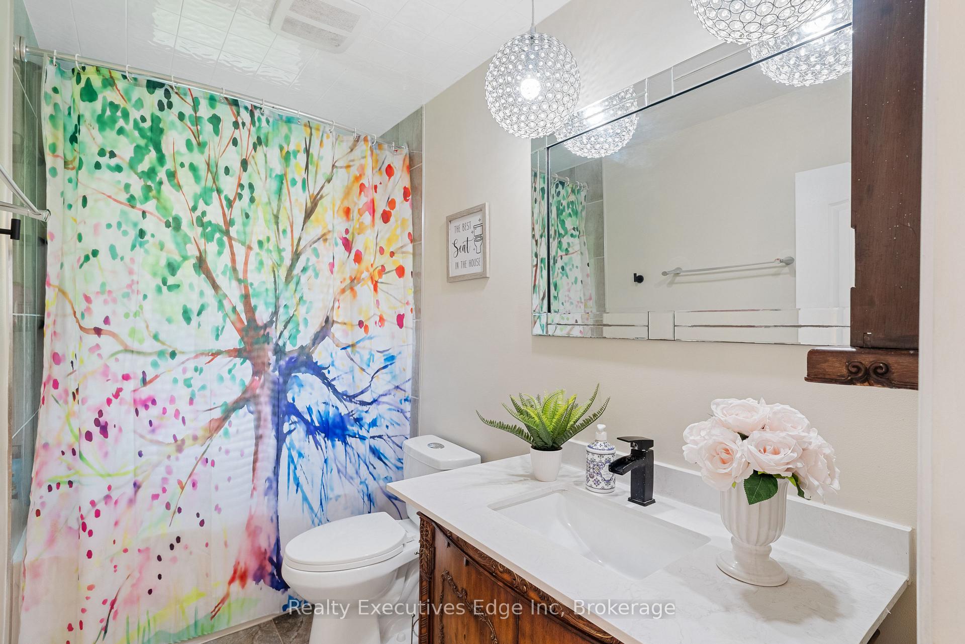Photo 15 of 309 Southill Drive, Kitchener — HOMEH