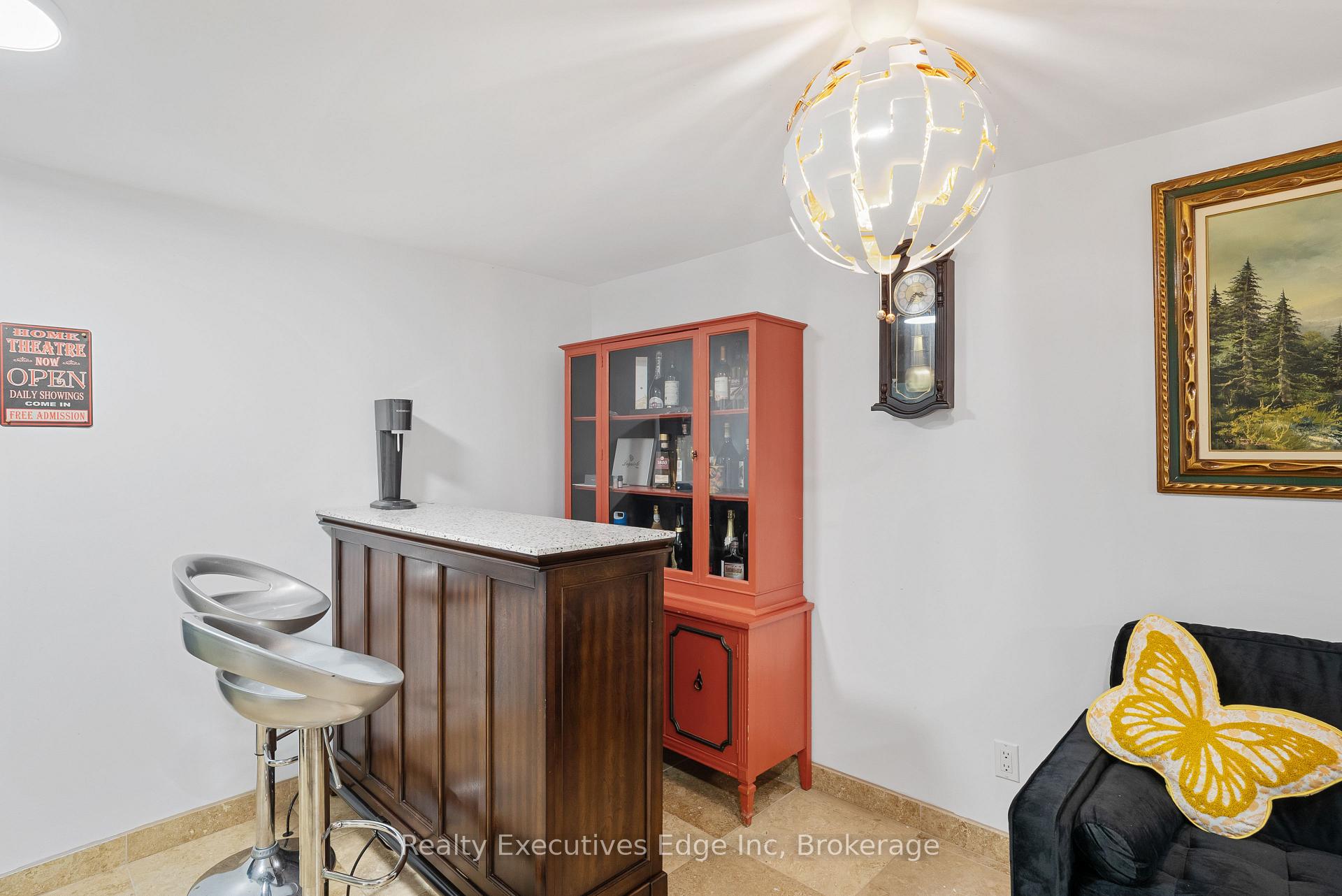 Photo 19 of 309 Southill Drive, Kitchener — HOMEH