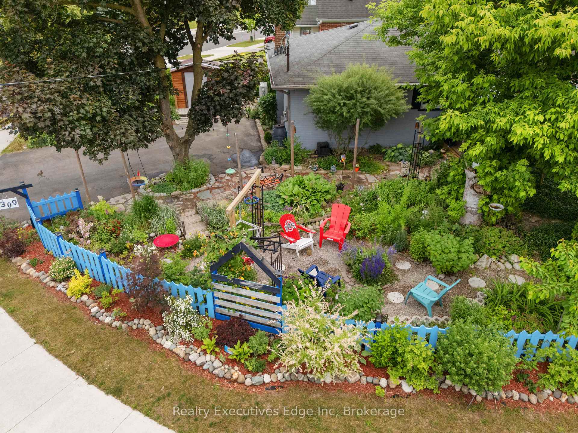 Photo 32 of 309 Southill Drive, Kitchener — HOMEH