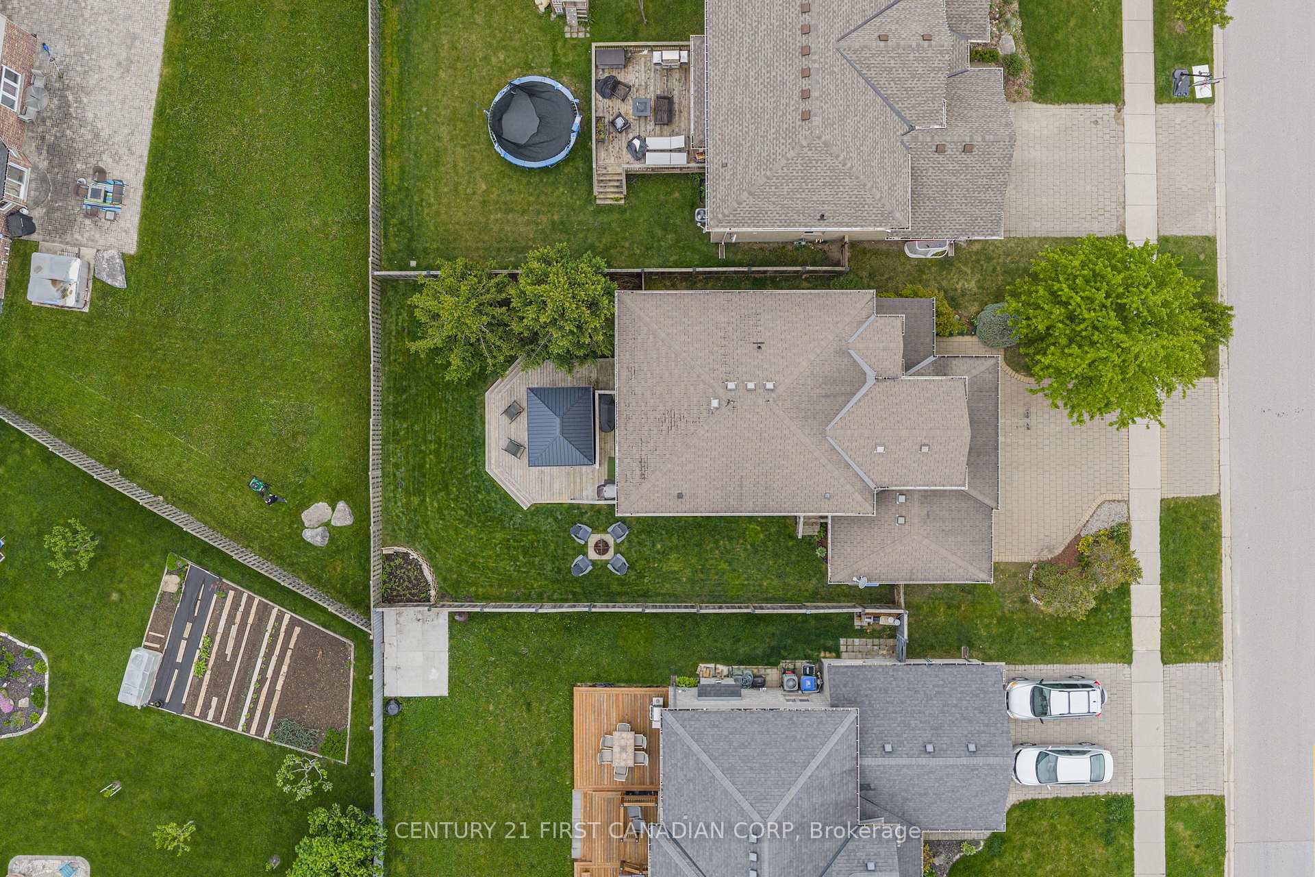 Photo 2 of 21 Maplewood Lane, Middlesex Centre, Ilderton — HOMEH