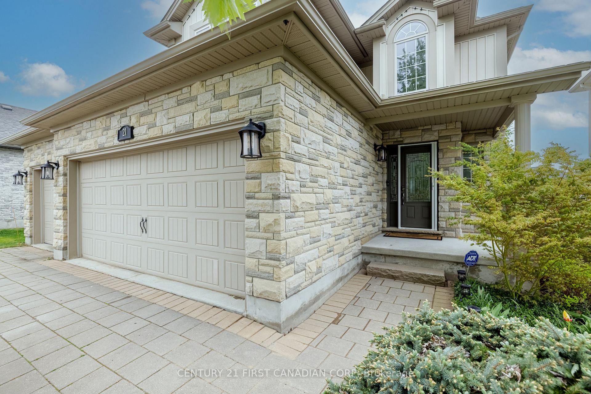 Photo 3 of 21 Maplewood Lane, Middlesex Centre, Ilderton — HOMEH