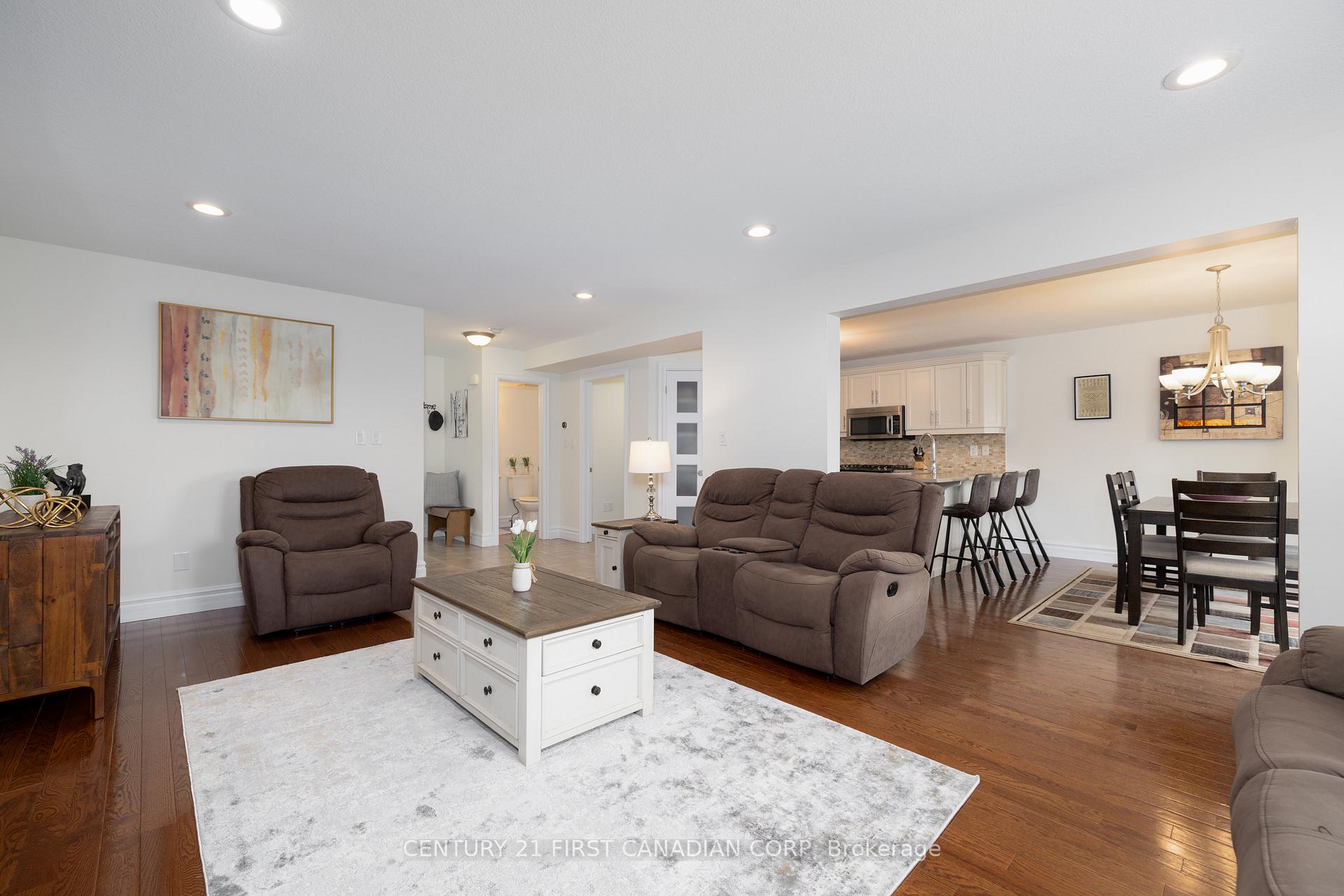 Photo 6 of 21 Maplewood Lane, Middlesex Centre, Ilderton — HOMEH