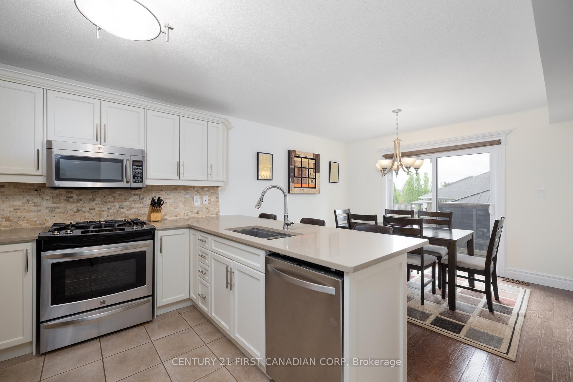 Photo 10 of 21 Maplewood Lane, Middlesex Centre, Ilderton — HOMEH
