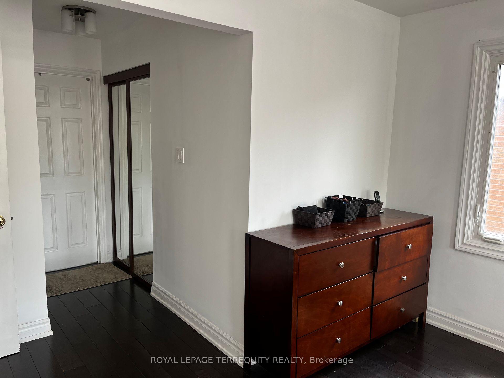 Photo 23 of 119 Cartmel Drive, Markham, Milliken Mills East — HOMEH