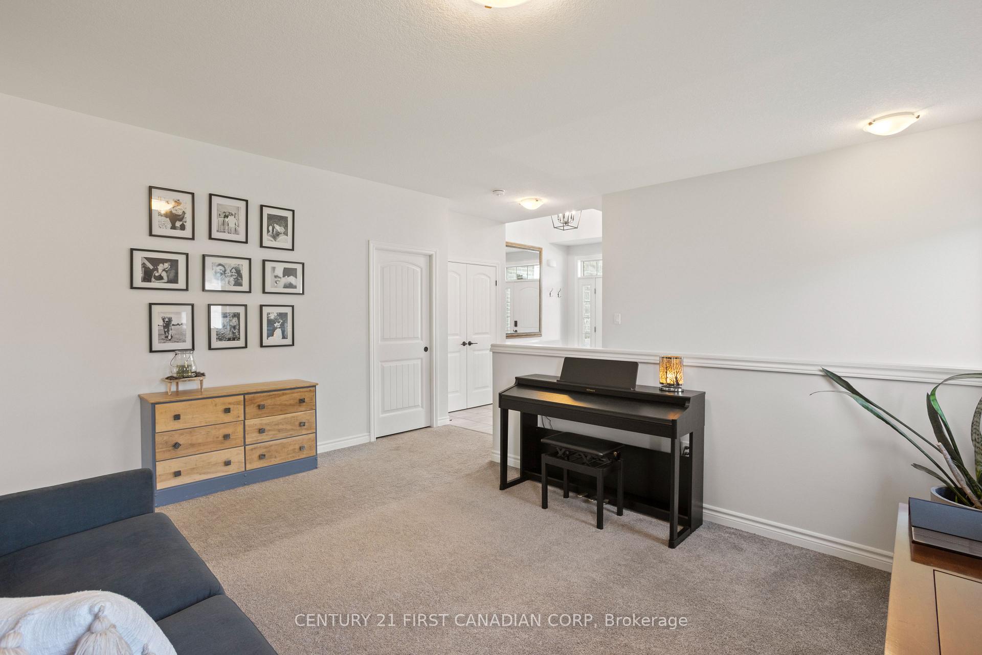 Photo 9 of 44 Violet Court, Middlesex Centre, Ilderton — HOMEH