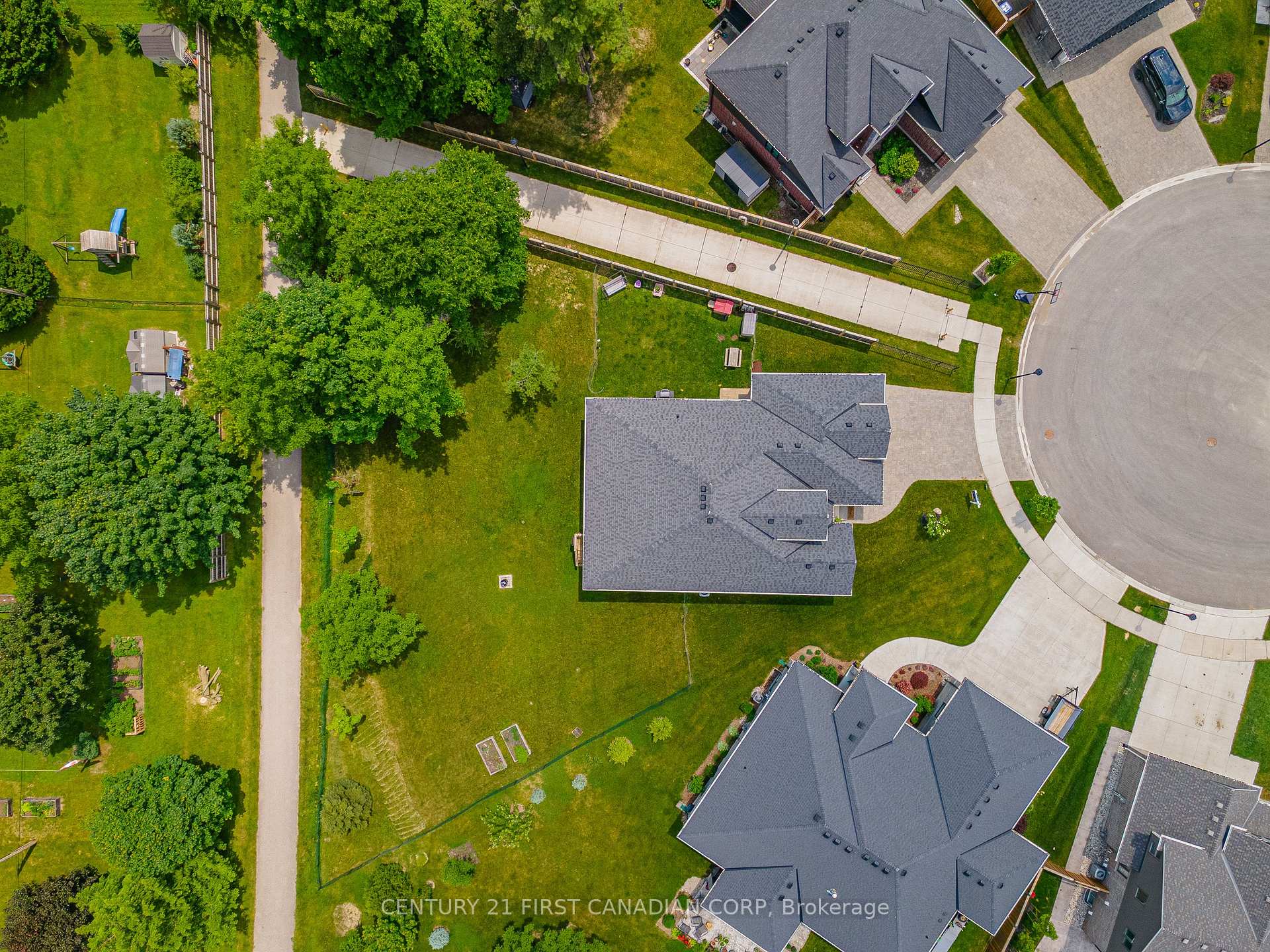 Photo 44 of 44 Violet Court, Middlesex Centre, Ilderton — HOMEH