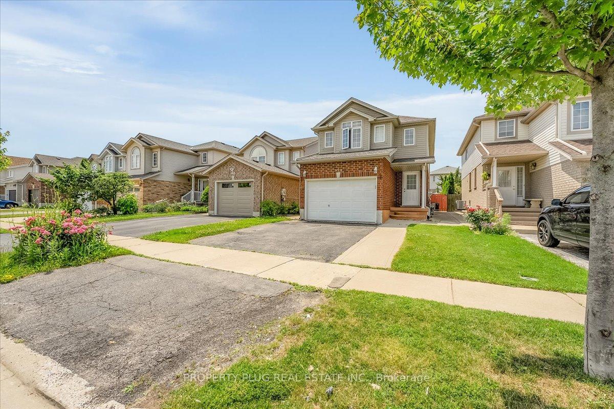 Photo 3 of 953 Copper Leaf Crescent W, Kitchener — HOMEH
