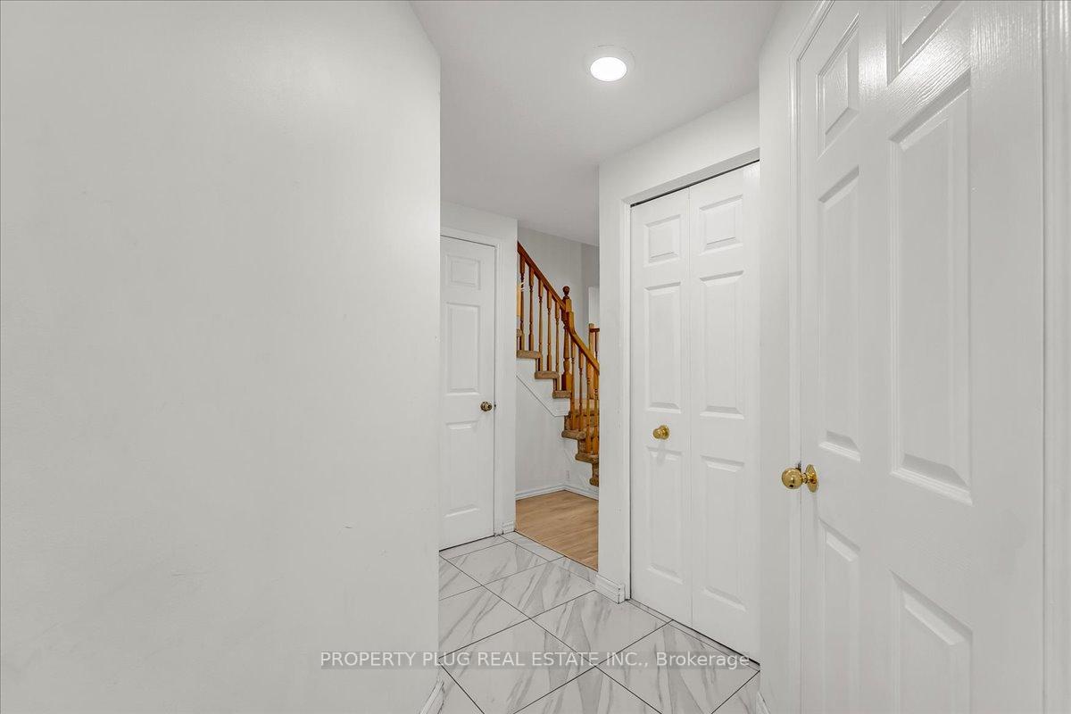 Photo 9 of 953 Copper Leaf Crescent W, Kitchener — HOMEH