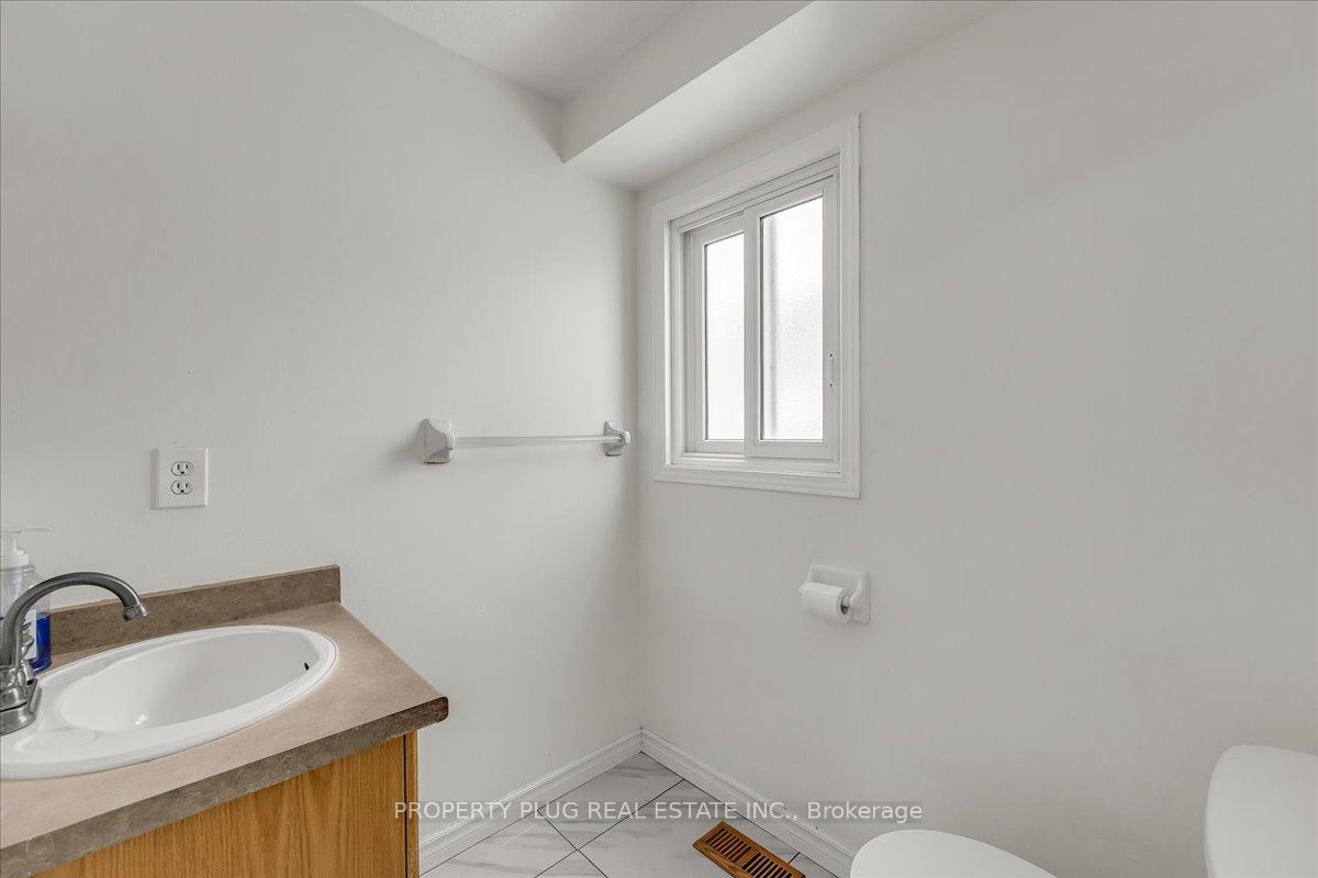 Photo 20 of 953 Copper Leaf Crescent W, Kitchener — HOMEH
