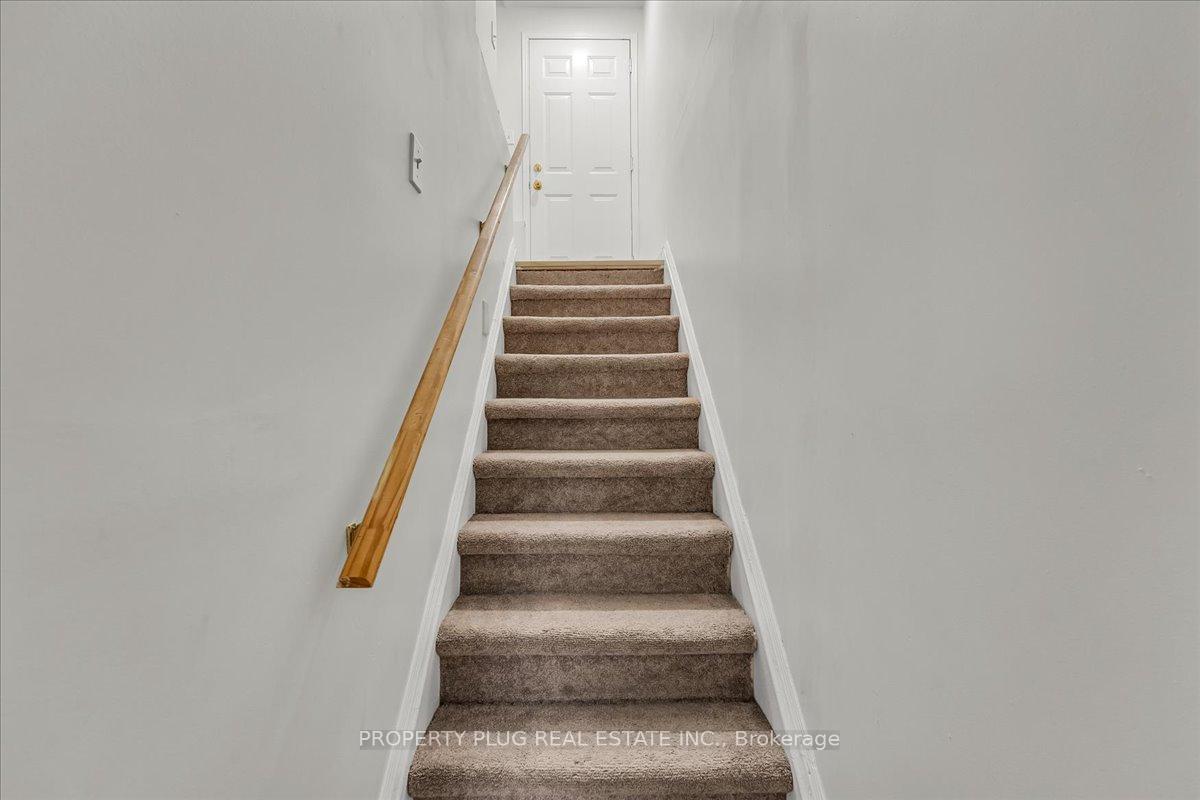 Photo 24 of 953 Copper Leaf Crescent W, Kitchener — HOMEH