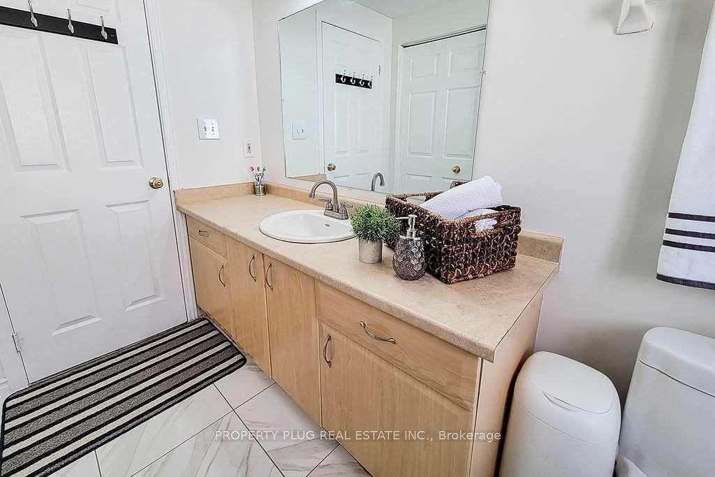 Photo 40 of 953 Copper Leaf Crescent W, Kitchener — HOMEH
