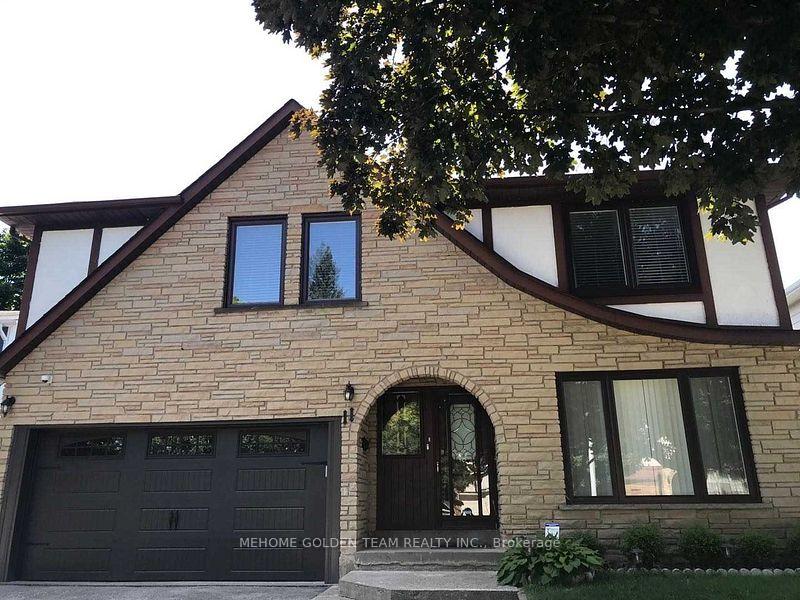 Photo 1 of 11 Carlton Road, Markham, Unionville — HOMEH