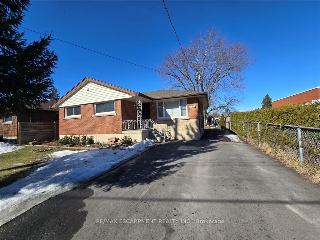 Photo 1 of Unit A, 492 East 16TH Street, Hamilton, Hill Park — HOMEH