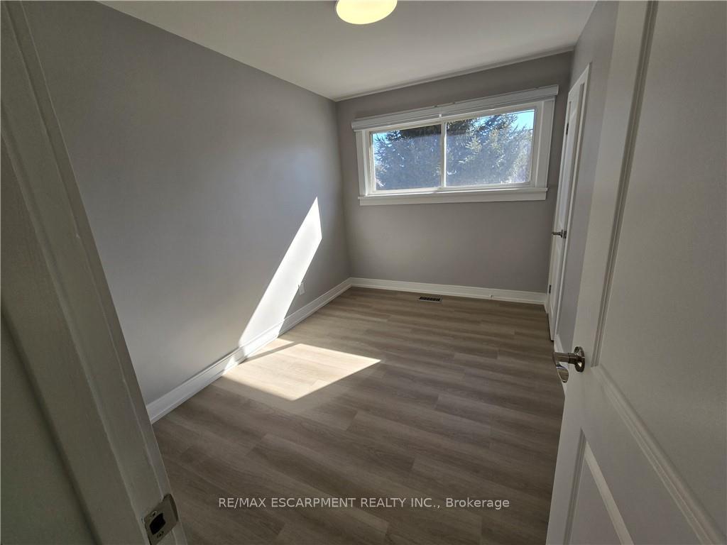Photo 8 of Unit A, 492 East 16TH Street, Hamilton, Hill Park — HOMEH