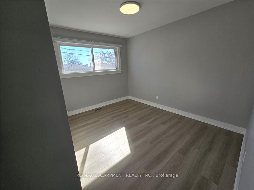 Photo 9 of Unit A, 492 East 16TH Street, Hamilton, Hill Park — HOMEH