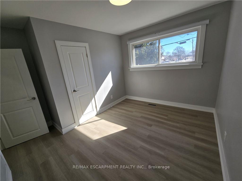 Photo 10 of Unit A, 492 East 16TH Street, Hamilton, Hill Park — HOMEH