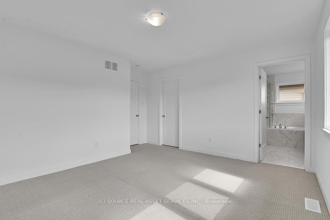 Photo 9 of 828 Paseana Place, Ottawa, Kanata - Emerald Meadows/Trailwest — HOMEH