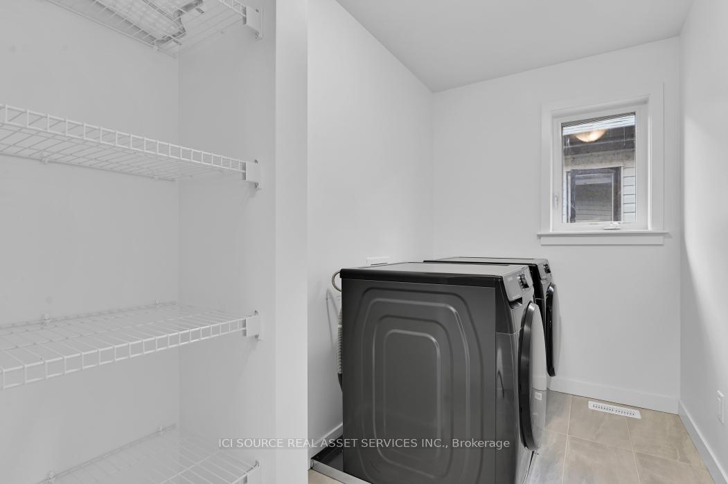 Photo 12 of 828 Paseana Place, Ottawa, Kanata - Emerald Meadows/Trailwest — HOMEH
