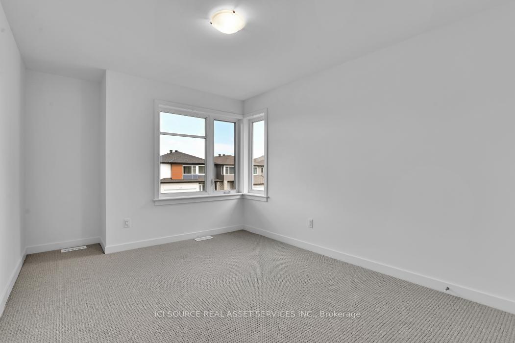 Photo 16 of 828 Paseana Place, Ottawa, Kanata - Emerald Meadows/Trailwest — HOMEH