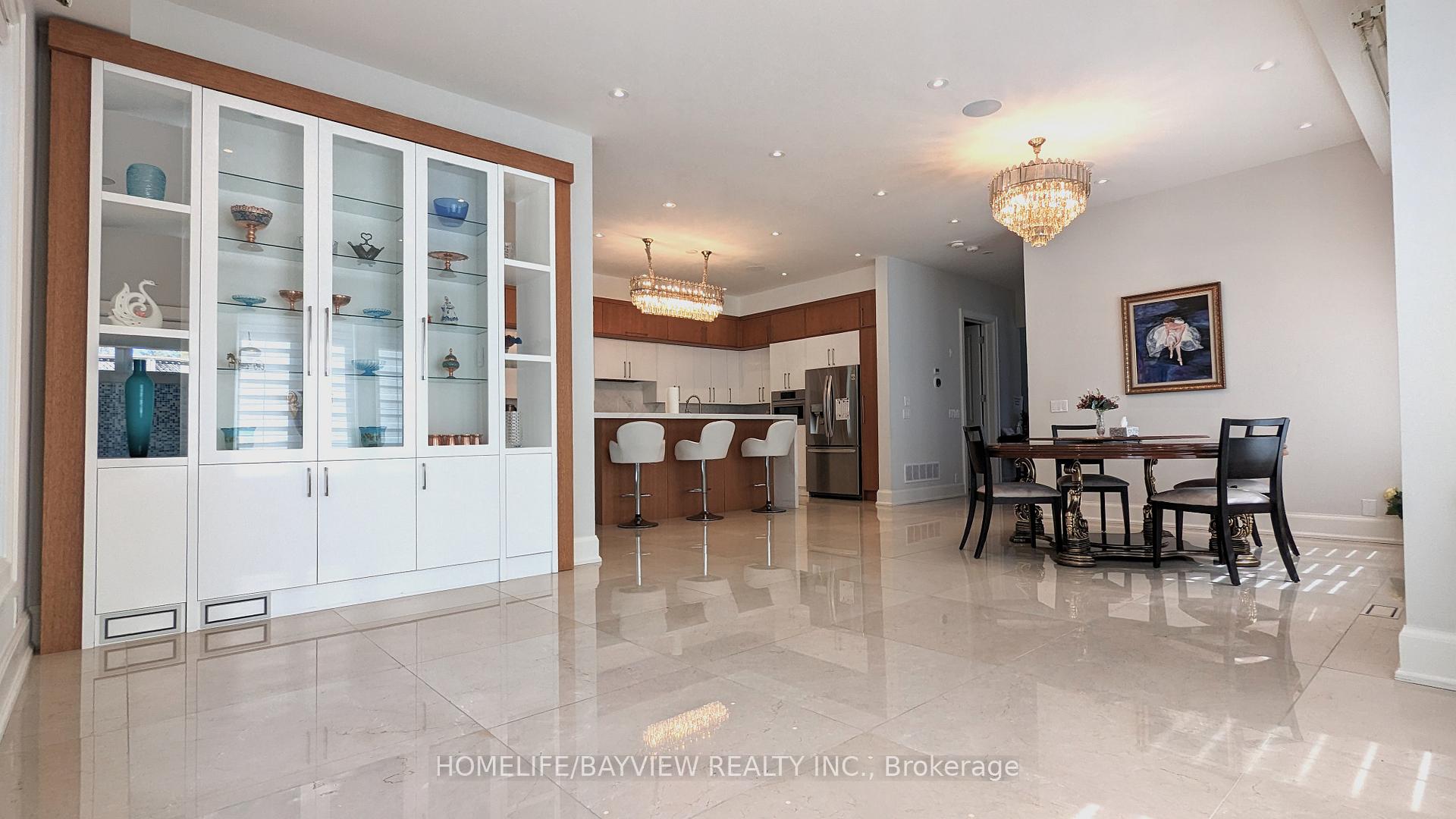 Photo 11 of 133 Bay Thorn Drive, Markham, Royal Orchard — HOMEH
