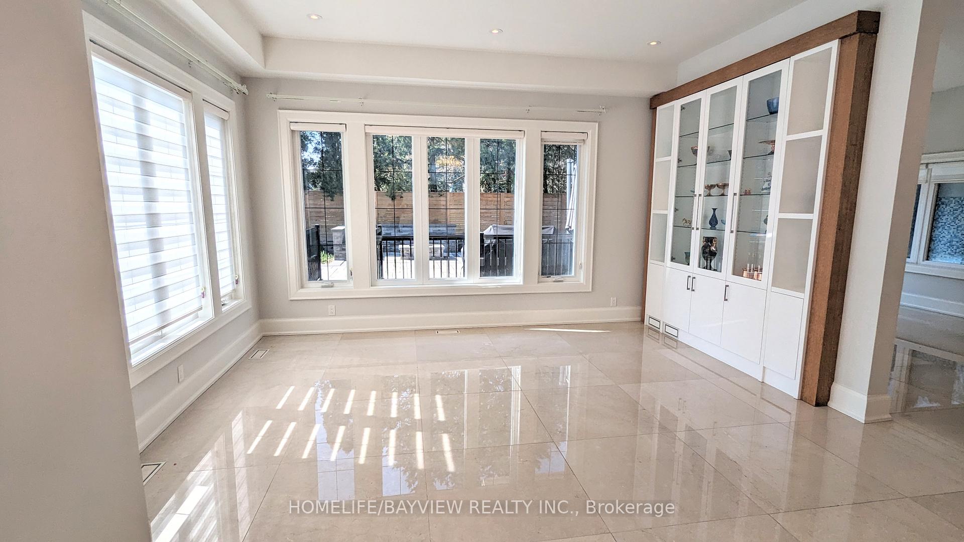 Photo 12 of 133 Bay Thorn Drive, Markham, Royal Orchard — HOMEH