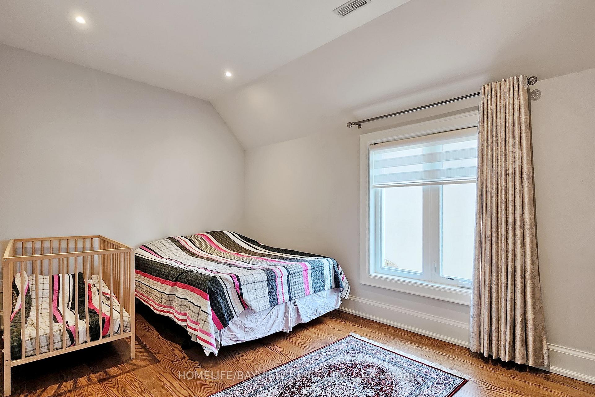 Photo 31 of 133 Bay Thorn Drive, Markham, Royal Orchard — HOMEH