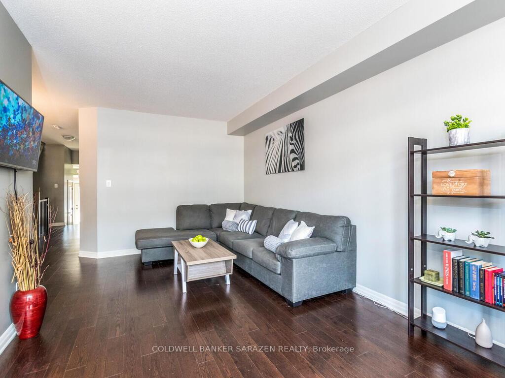 Photo 8 of 129 Overberg Way, Ottawa, Kanata - Emerald Meadows/Trailwest — HOMEH