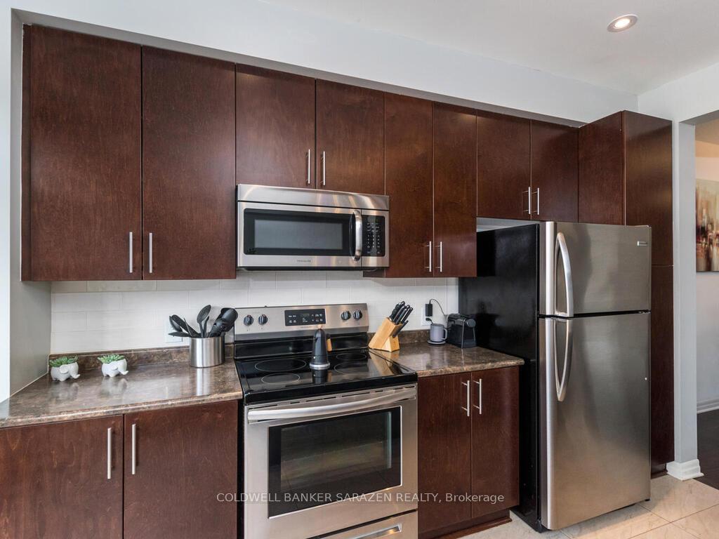 Photo 14 of 129 Overberg Way, Ottawa, Kanata - Emerald Meadows/Trailwest — HOMEH