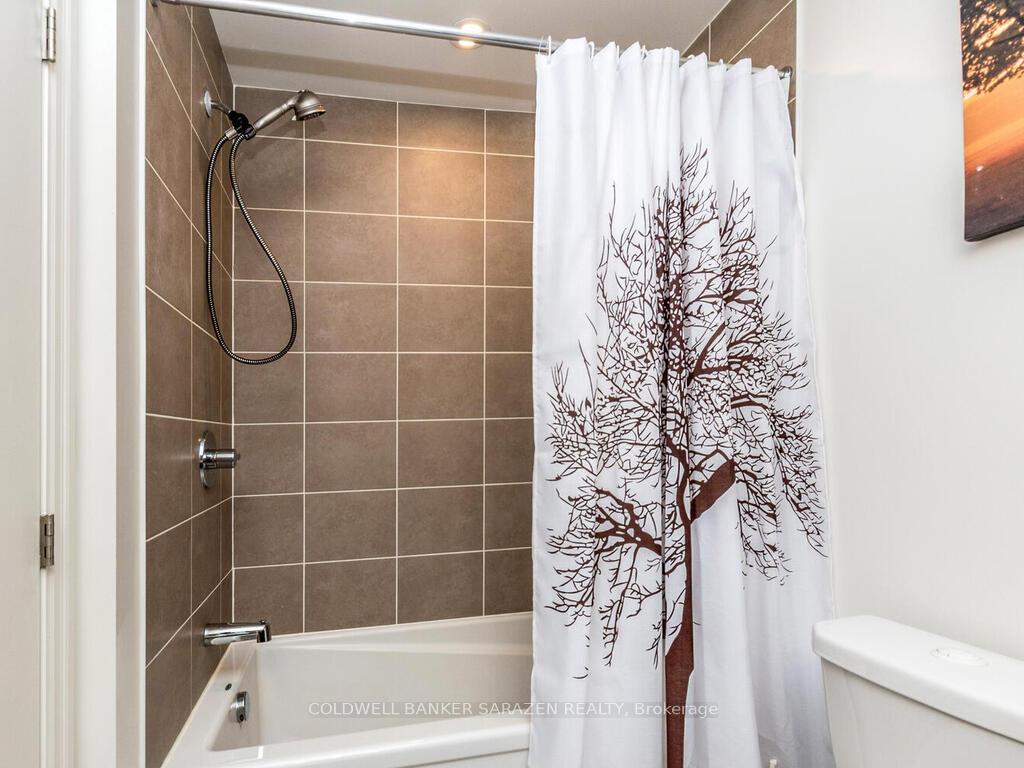 Photo 29 of 129 Overberg Way, Ottawa, Kanata - Emerald Meadows/Trailwest — HOMEH