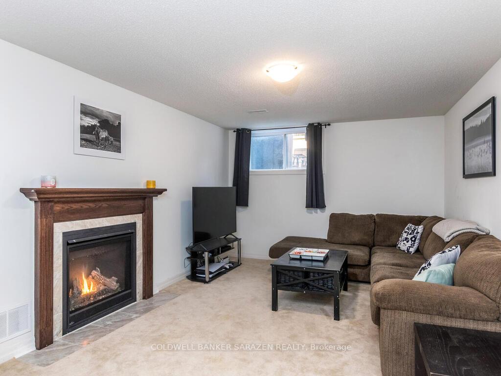 Photo 31 of 129 Overberg Way, Ottawa, Kanata - Emerald Meadows/Trailwest — HOMEH