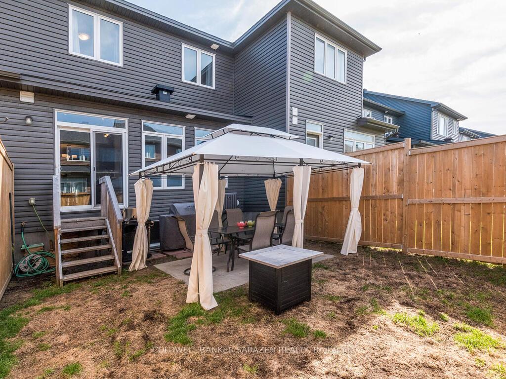 Photo 35 of 129 Overberg Way, Ottawa, Kanata - Emerald Meadows/Trailwest — HOMEH