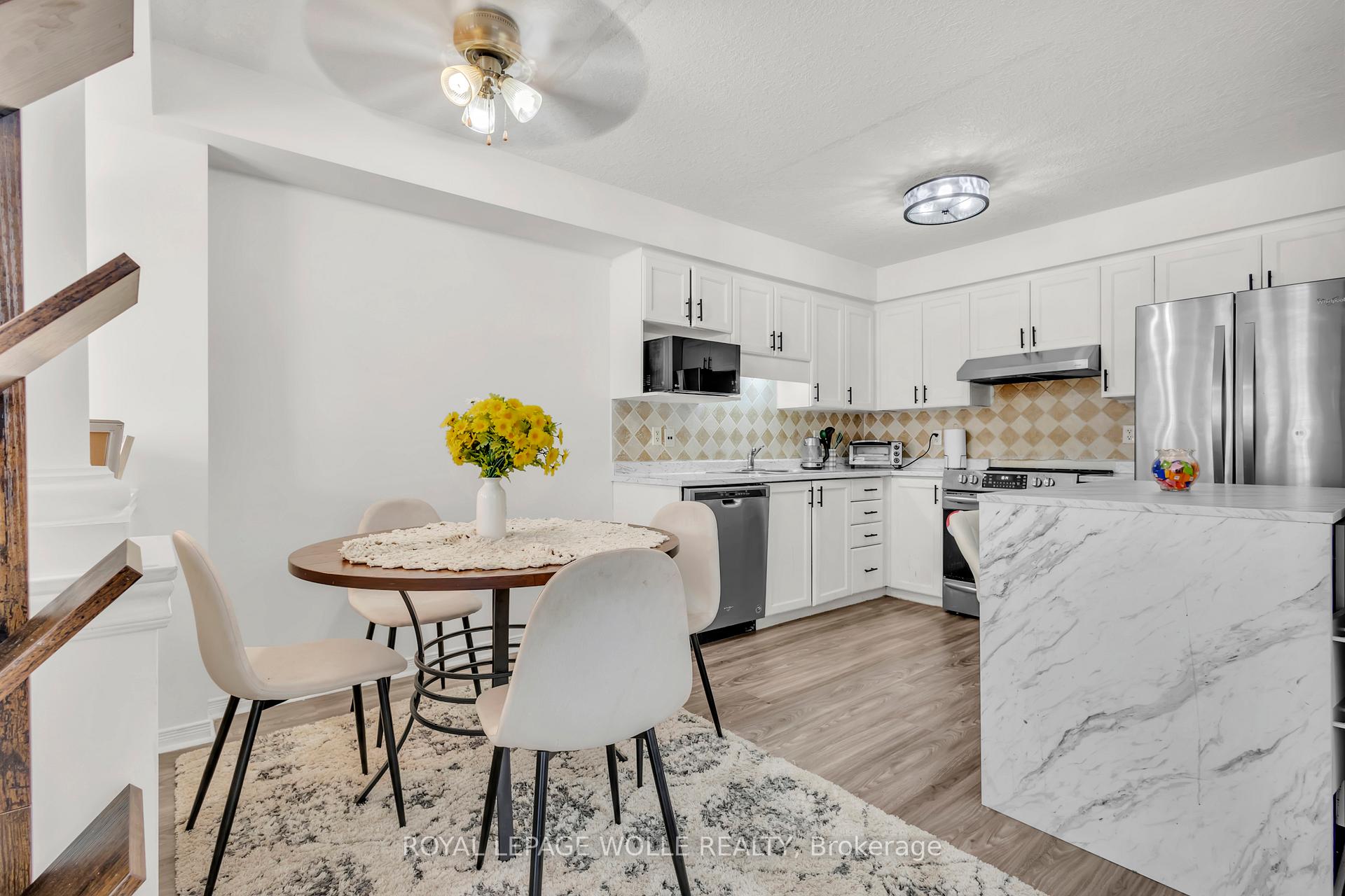 Photo 16 of 18 Donnenwerth Drive, Kitchener — HOMEH