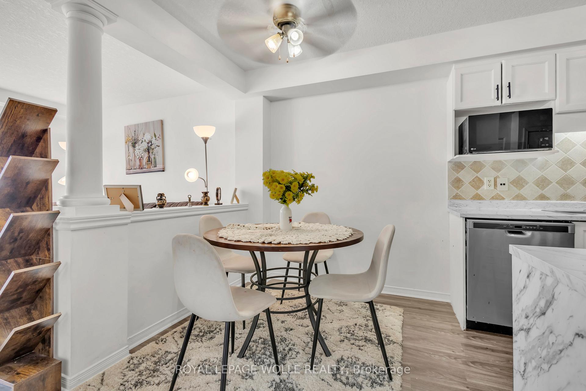Photo 17 of 18 Donnenwerth Drive, Kitchener — HOMEH