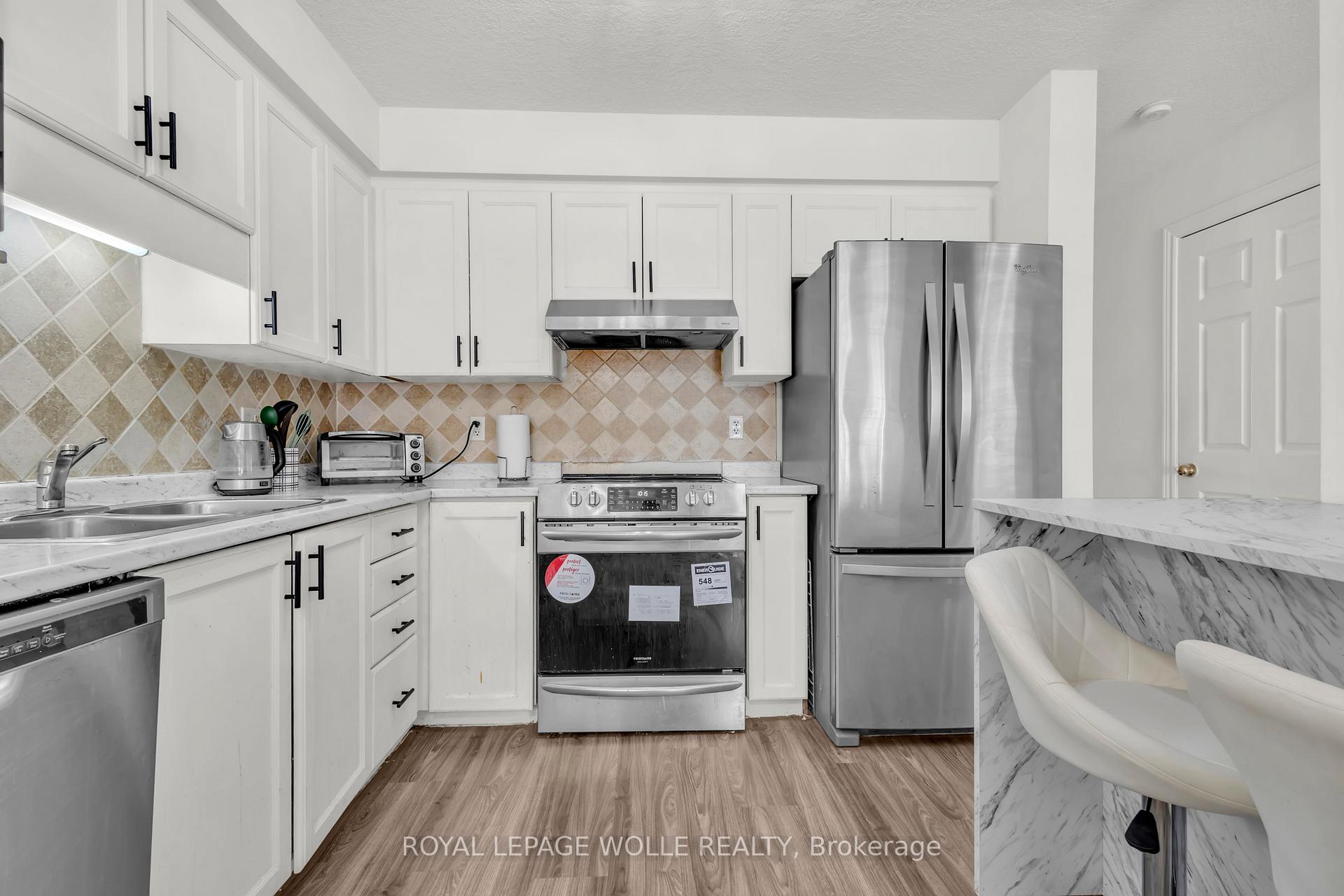 Photo 18 of 18 Donnenwerth Drive, Kitchener — HOMEH