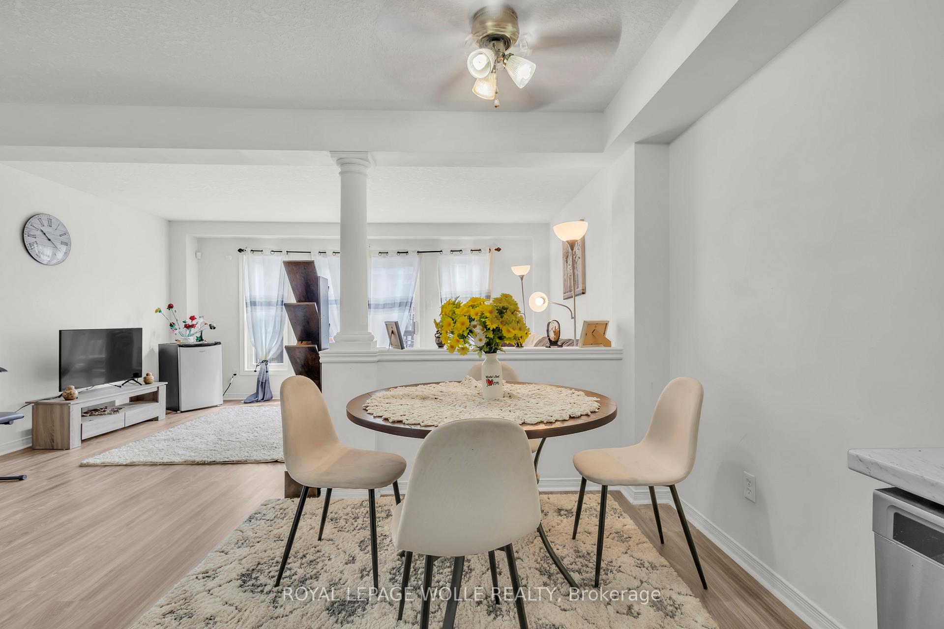 Photo 20 of 18 Donnenwerth Drive, Kitchener — HOMEH