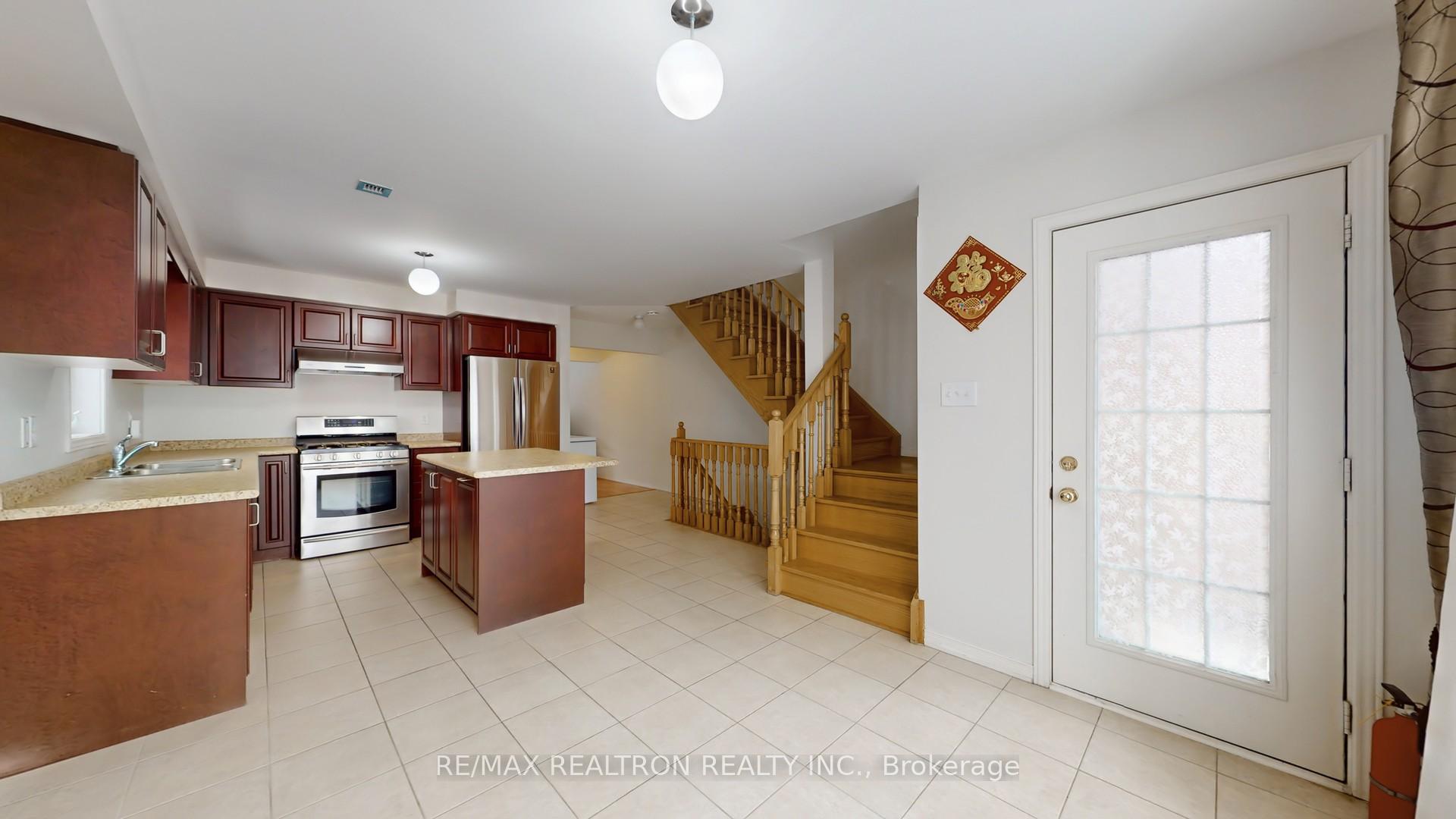 Photo 12 of 16 Eastern Skies Way, Markham, Wismer — HOMEH