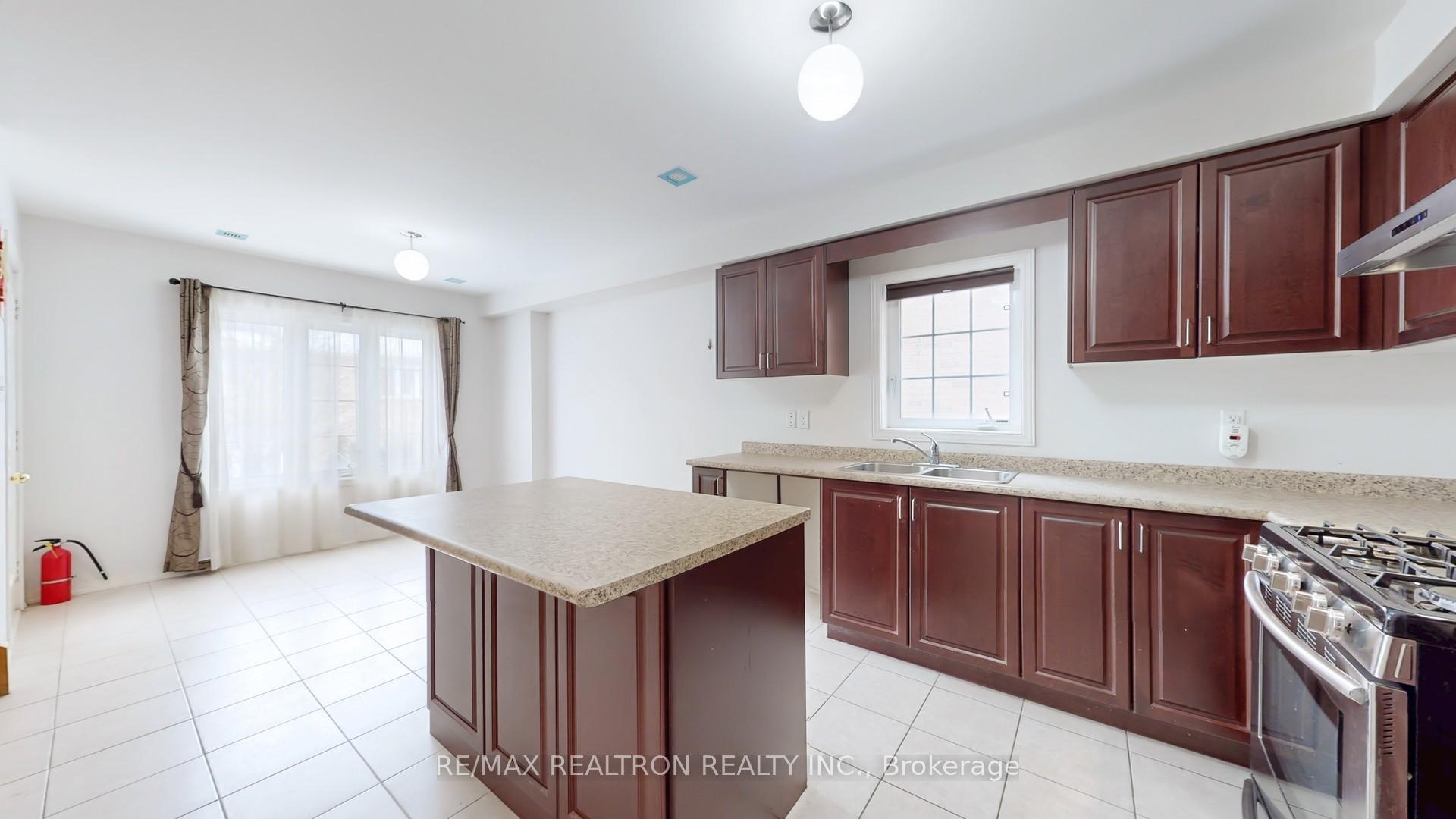 Photo 15 of 16 Eastern Skies Way, Markham, Wismer — HOMEH