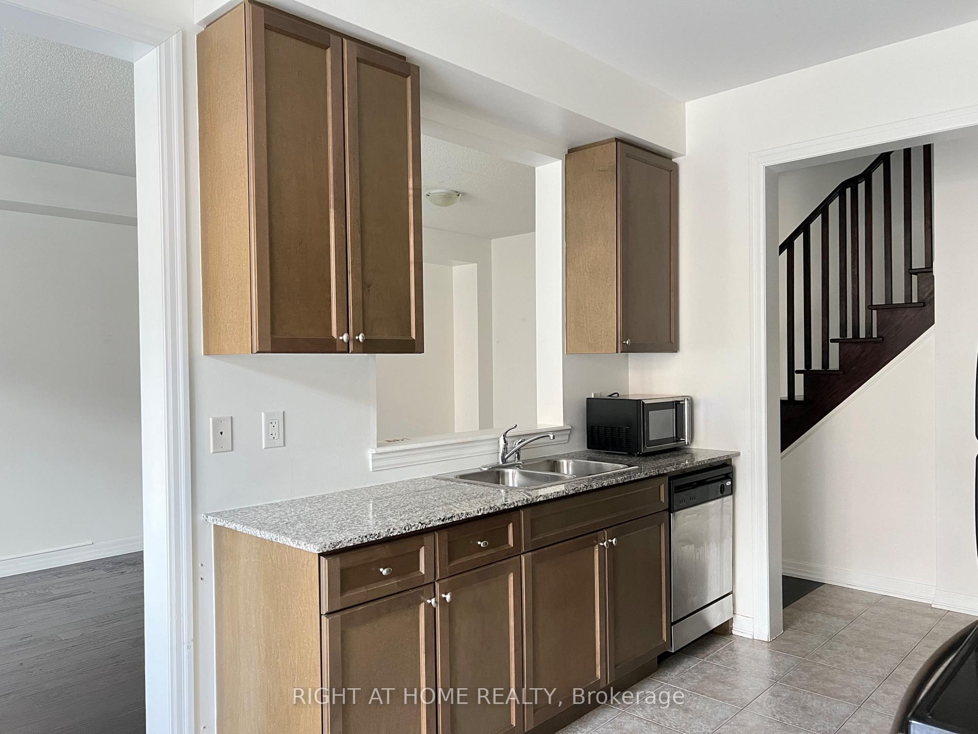 Photo 3 of 15 Aird Court, Milton, Scott — HOMEH