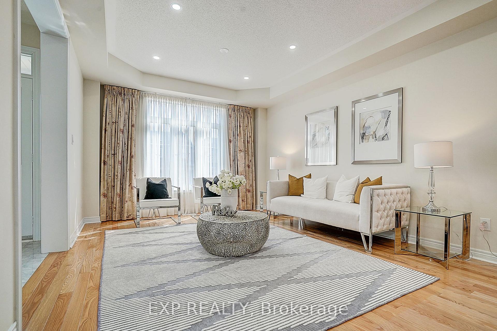 Photo 8 of 14 Arnold Heights Drive, Markham, Victoria Square — HOMEH