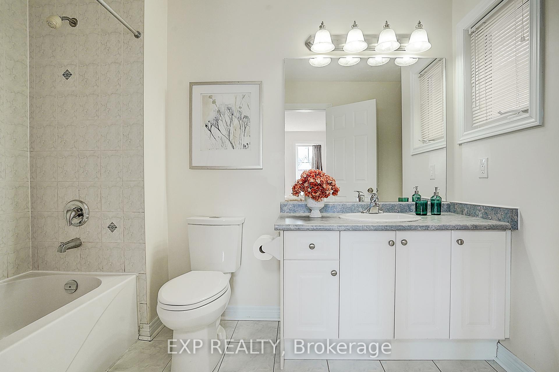 Photo 13 of 14 Arnold Heights Drive, Markham, Victoria Square — HOMEH