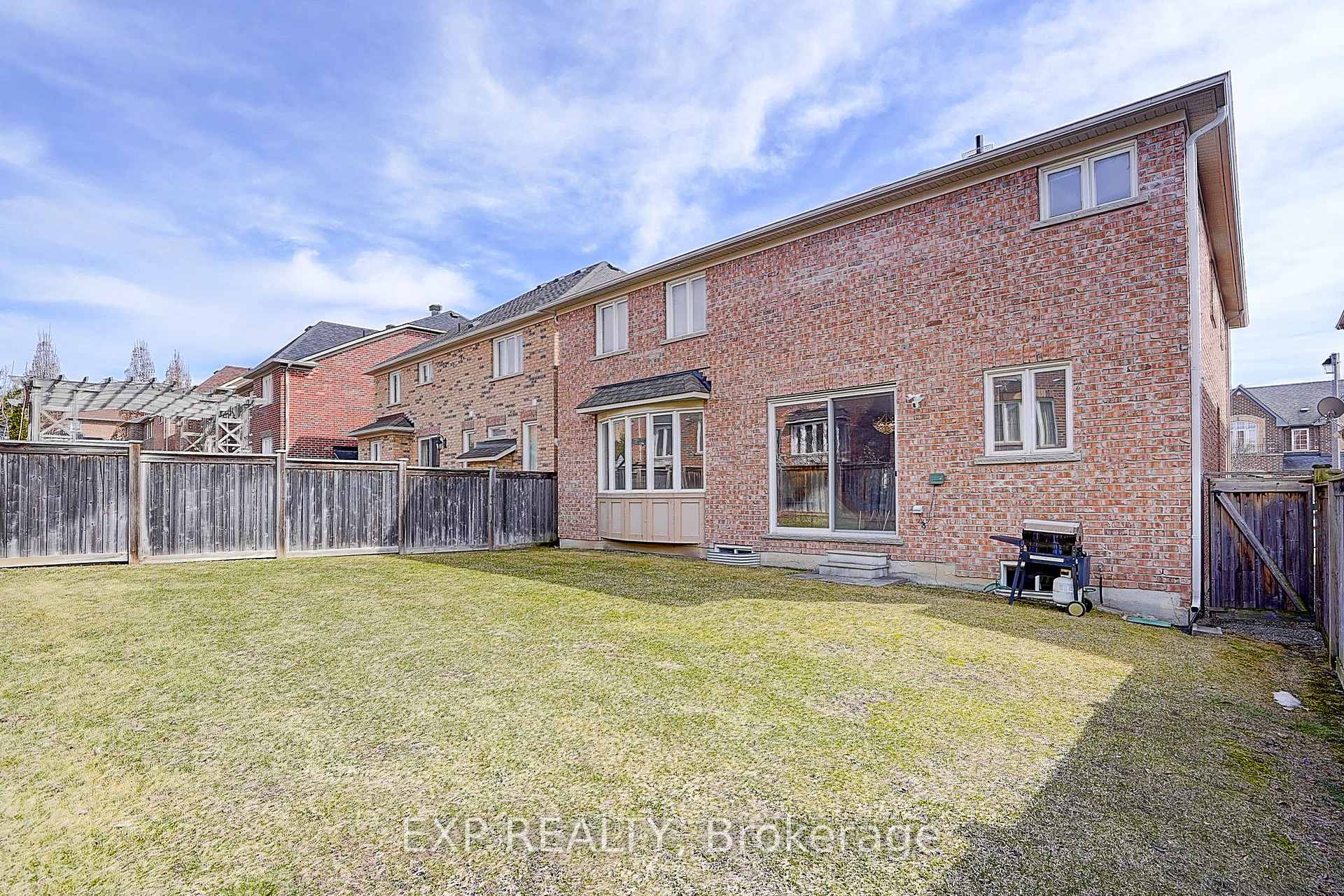 Photo 25 of 14 Arnold Heights Drive, Markham, Victoria Square — HOMEH