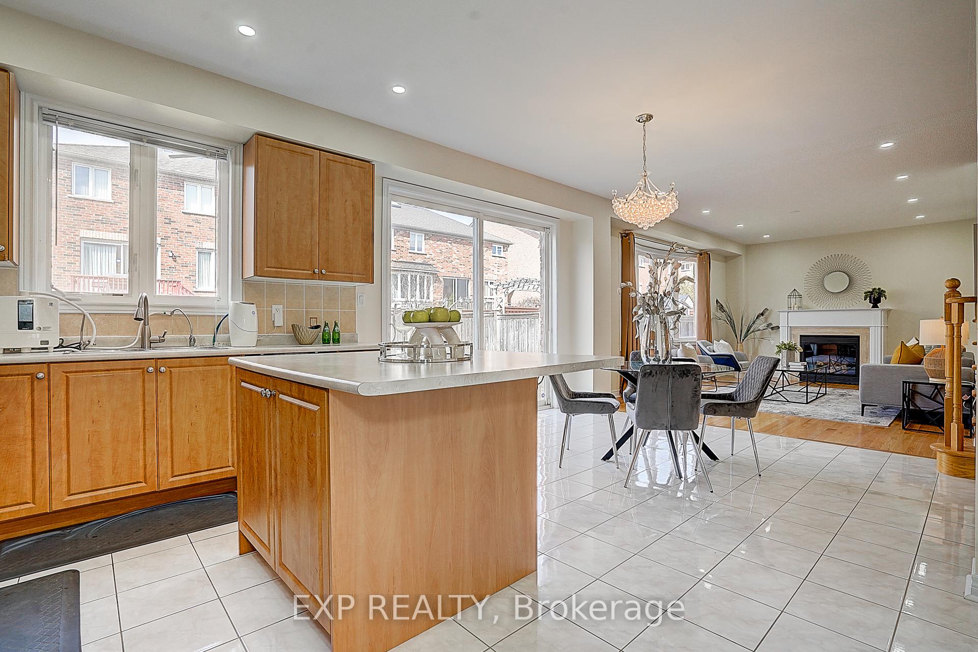 Photo 46 of 14 Arnold Heights Drive, Markham, Victoria Square — HOMEH