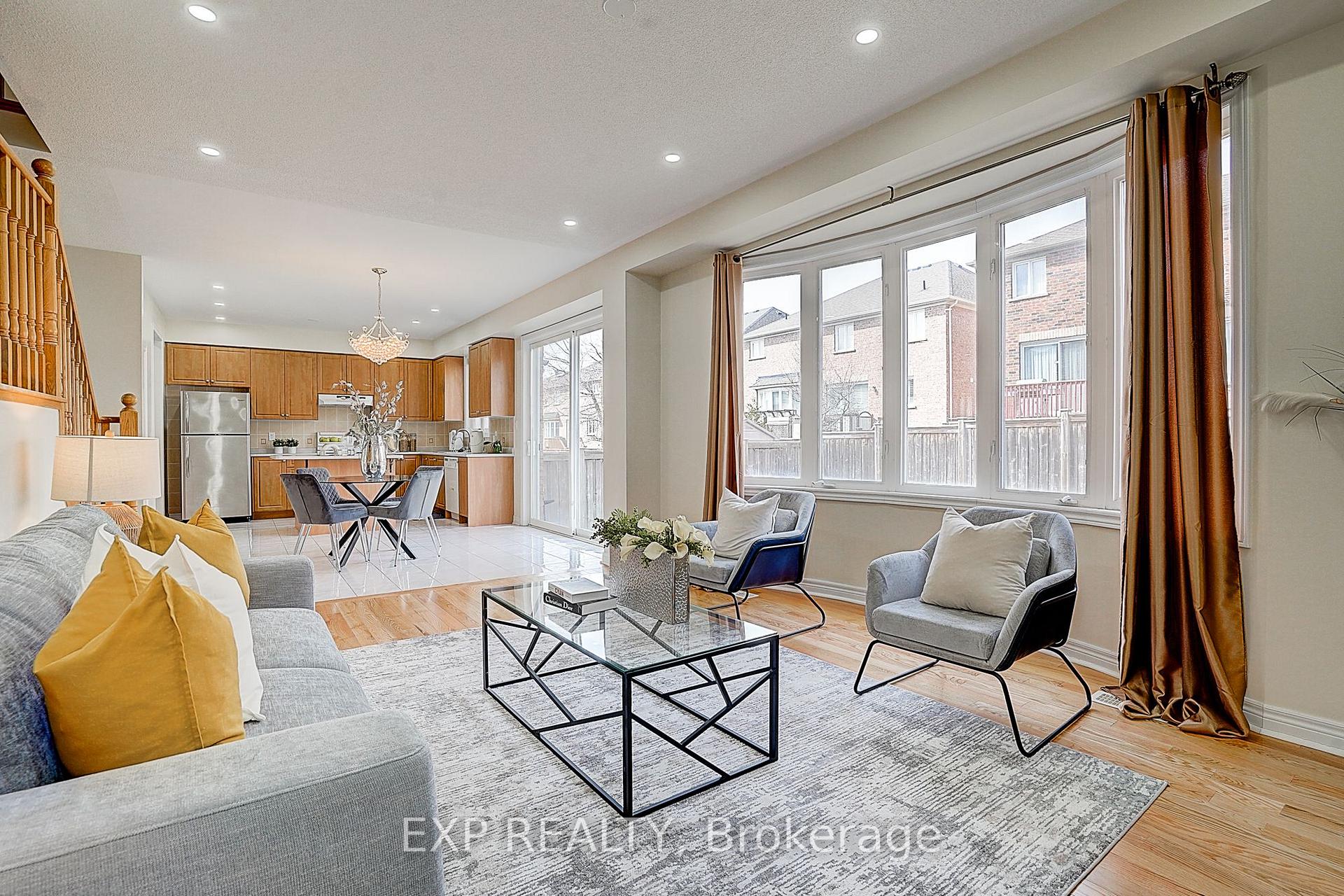 Photo 50 of 14 Arnold Heights Drive, Markham, Victoria Square — HOMEH