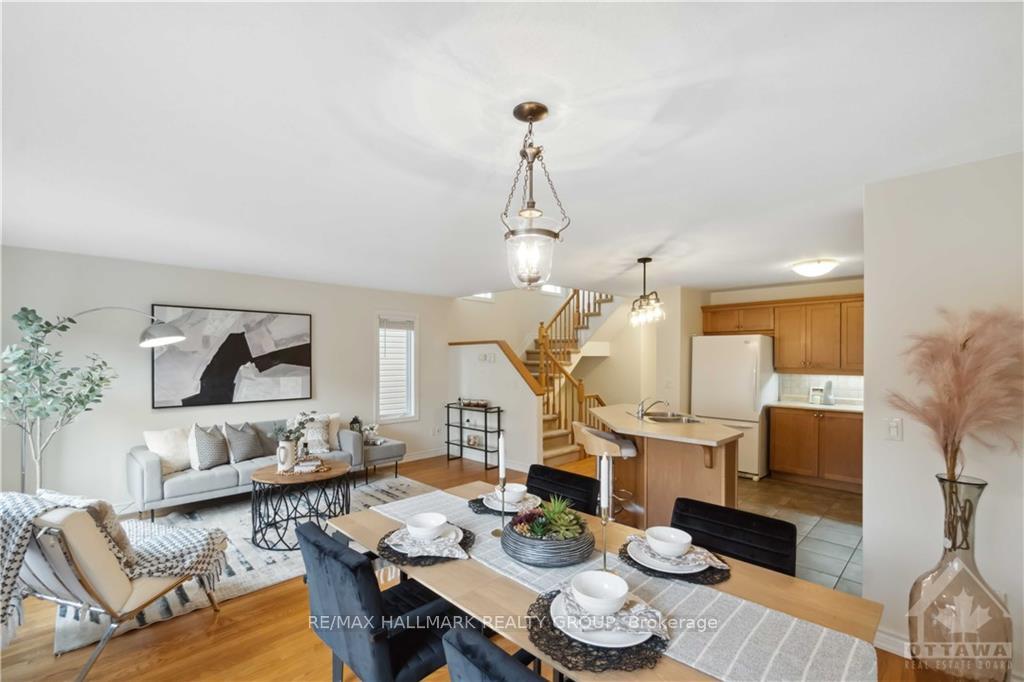 Photo 7 of 323 Glenbrae Avenue, Ottawa, Kanata - Morgan's Grant/South March — HOMEH